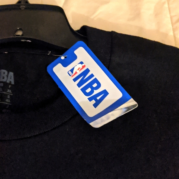 Tony Parker Official NBA shirt - Picture 4 of 7